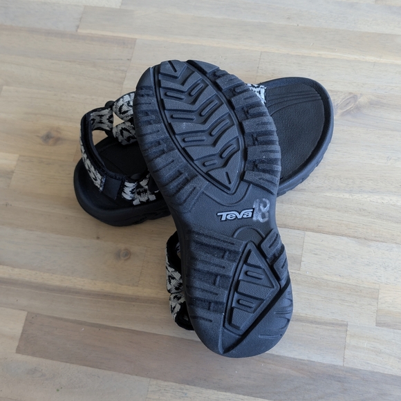 TEVA Sandals (Youth Size‎ 5) - Picture 6 of 6